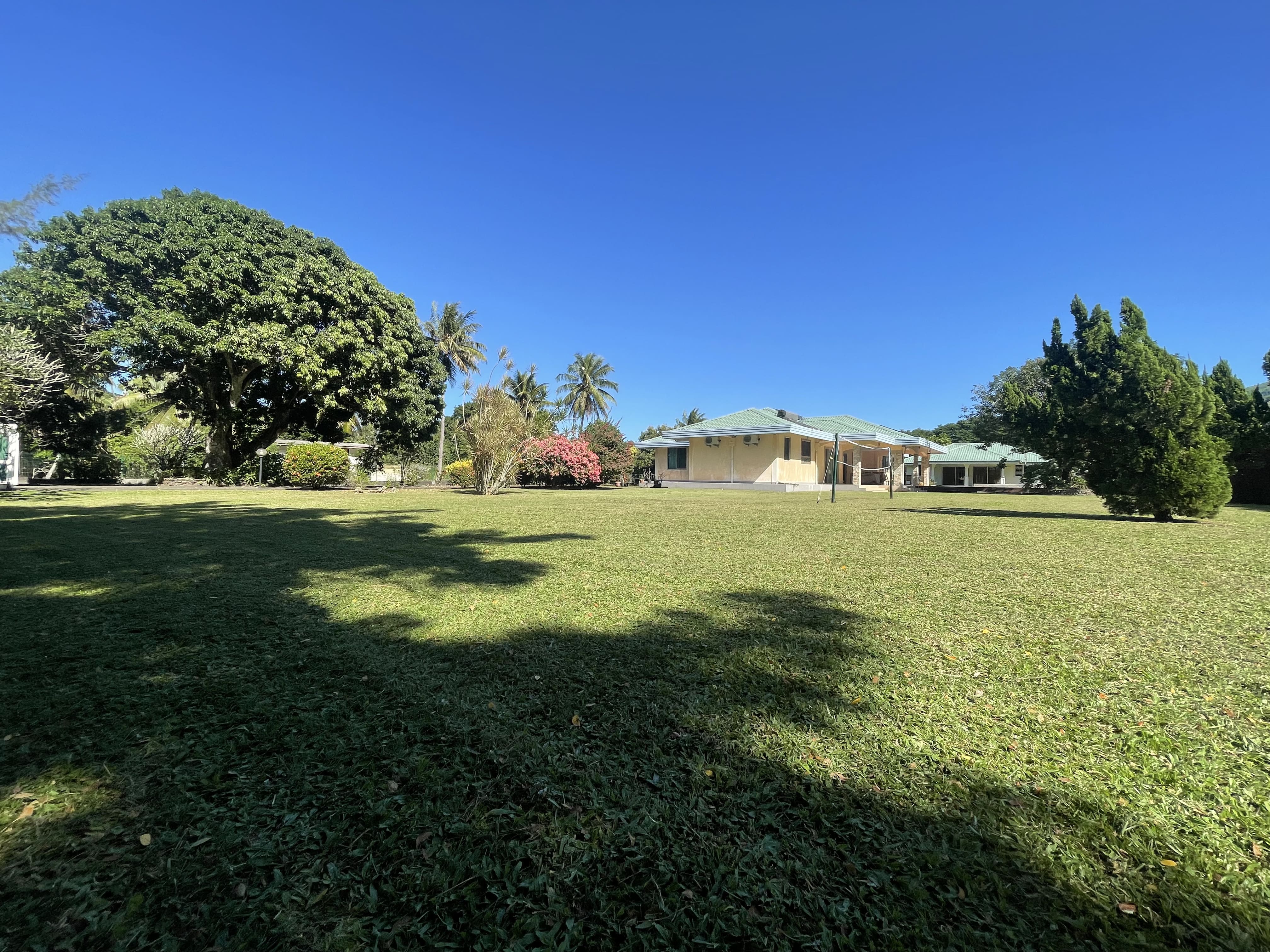 À vendre – Propriété de style hacienda avec deux maisons sur un terrain 7 000 m² à Papara