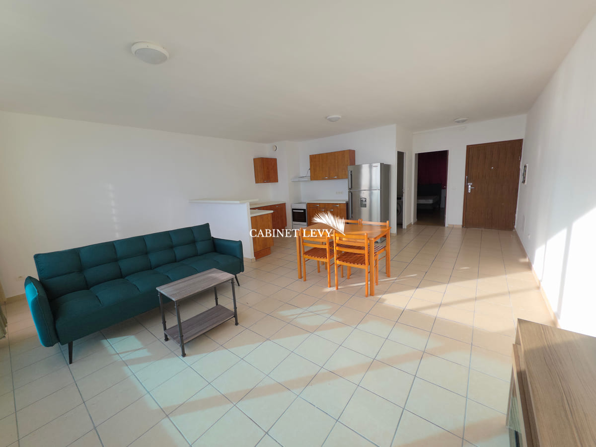 A louer grand appartement F2 sur les hauteurs de Punavai nui, Punaauia (Vue Mer )