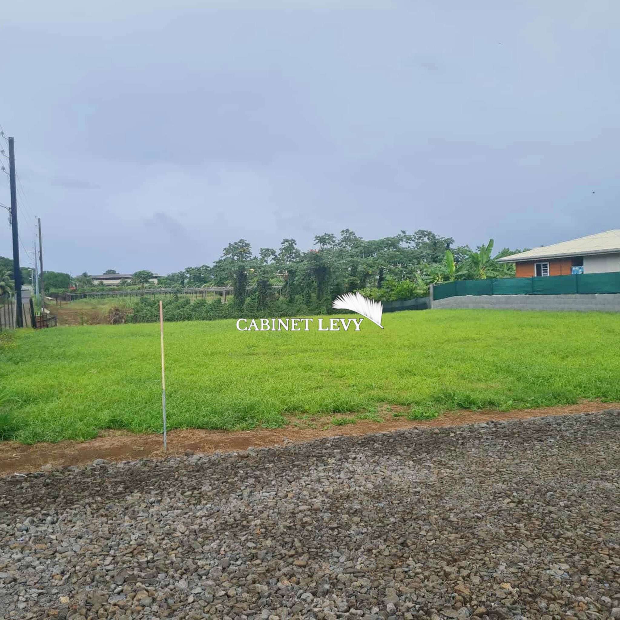 TARAVAO TERRAIN DE 829 m2 à VENDRE