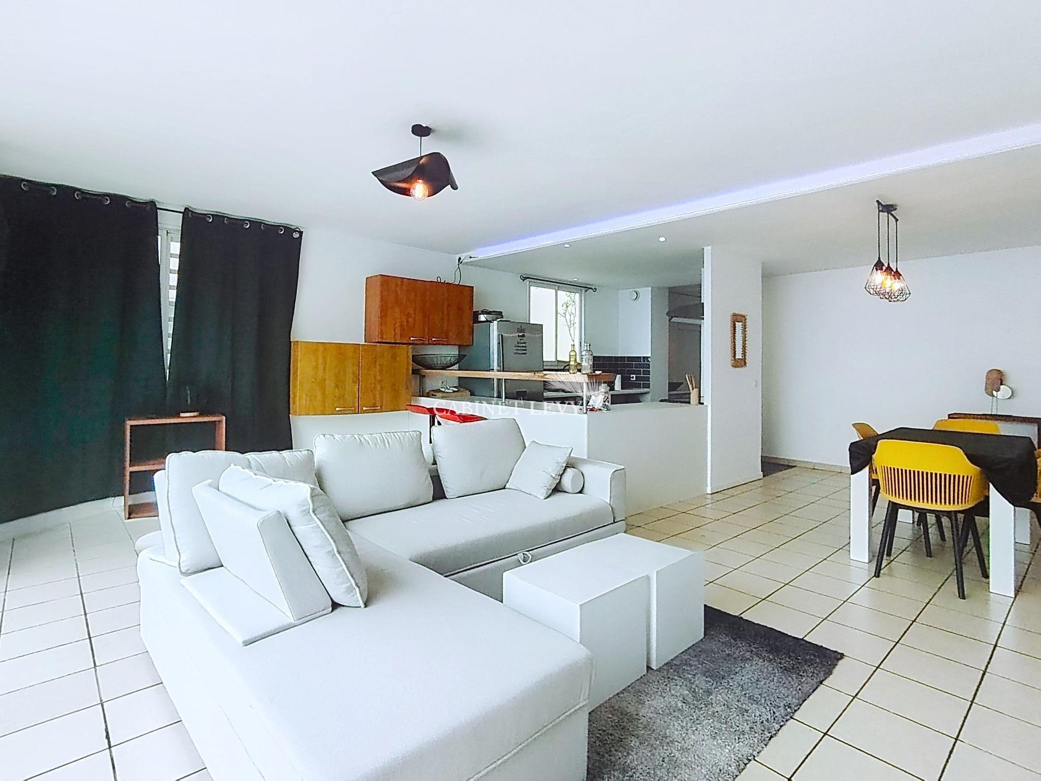 À VENDRE – Superbe appartement F3 de 83 m² vue mer et Moorea
