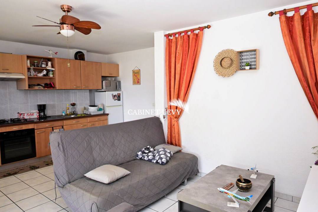 A louer appartement F2 « meublé/équipé/climatisé » à Punaauia (Vue mer, Moorea)