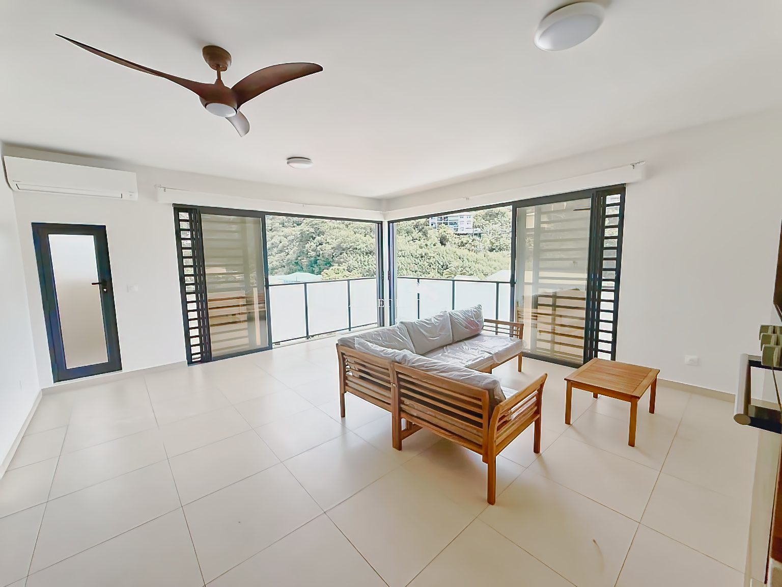 À louer appartement F3 (meublé) résidence neuve Tipaerui, Papeete