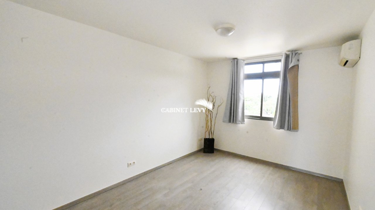 A louer : Bel appartement F4 à Papeete (Proche port - Front de mer)
