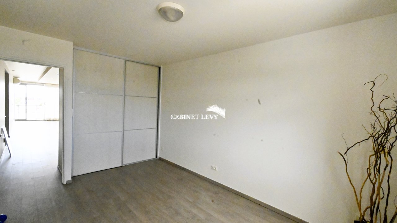A louer : Bel appartement F4 à Papeete (Proche port - Front de mer)
