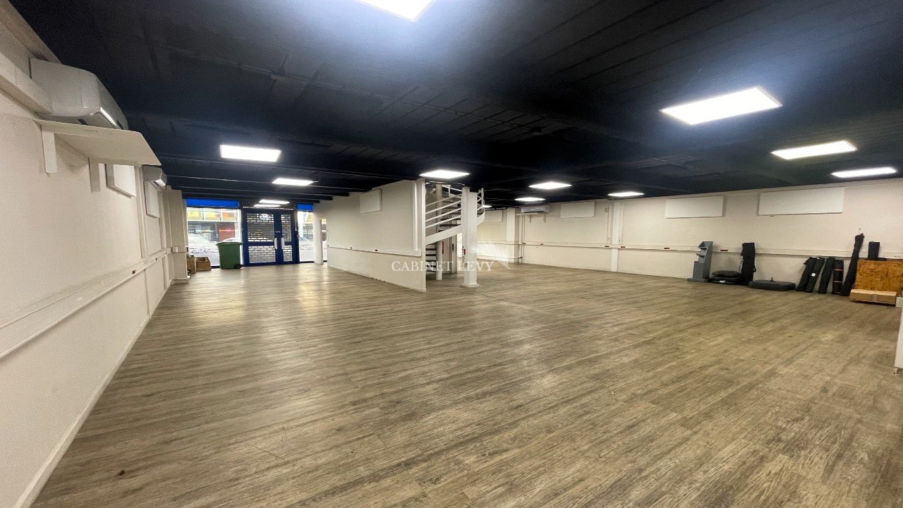 À VENDRE - LOCAUX COMMERCIAUX (2 lots) 621 m² - PAPEETE - FARE UTE
