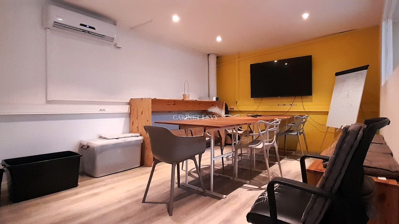 À VENDRE - LOCAUX COMMERCIAUX (2 lots) 621 m² - PAPEETE - FARE UTE