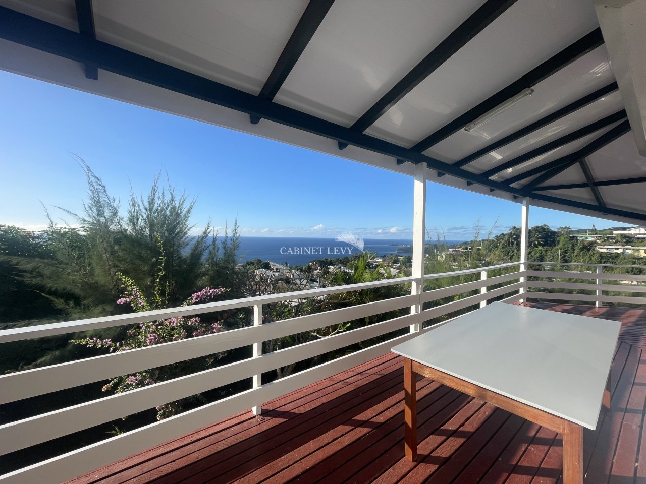 À LOUER MAISON T4 MEUBLÉE VUE OCÉAN ARUE - ERIMA