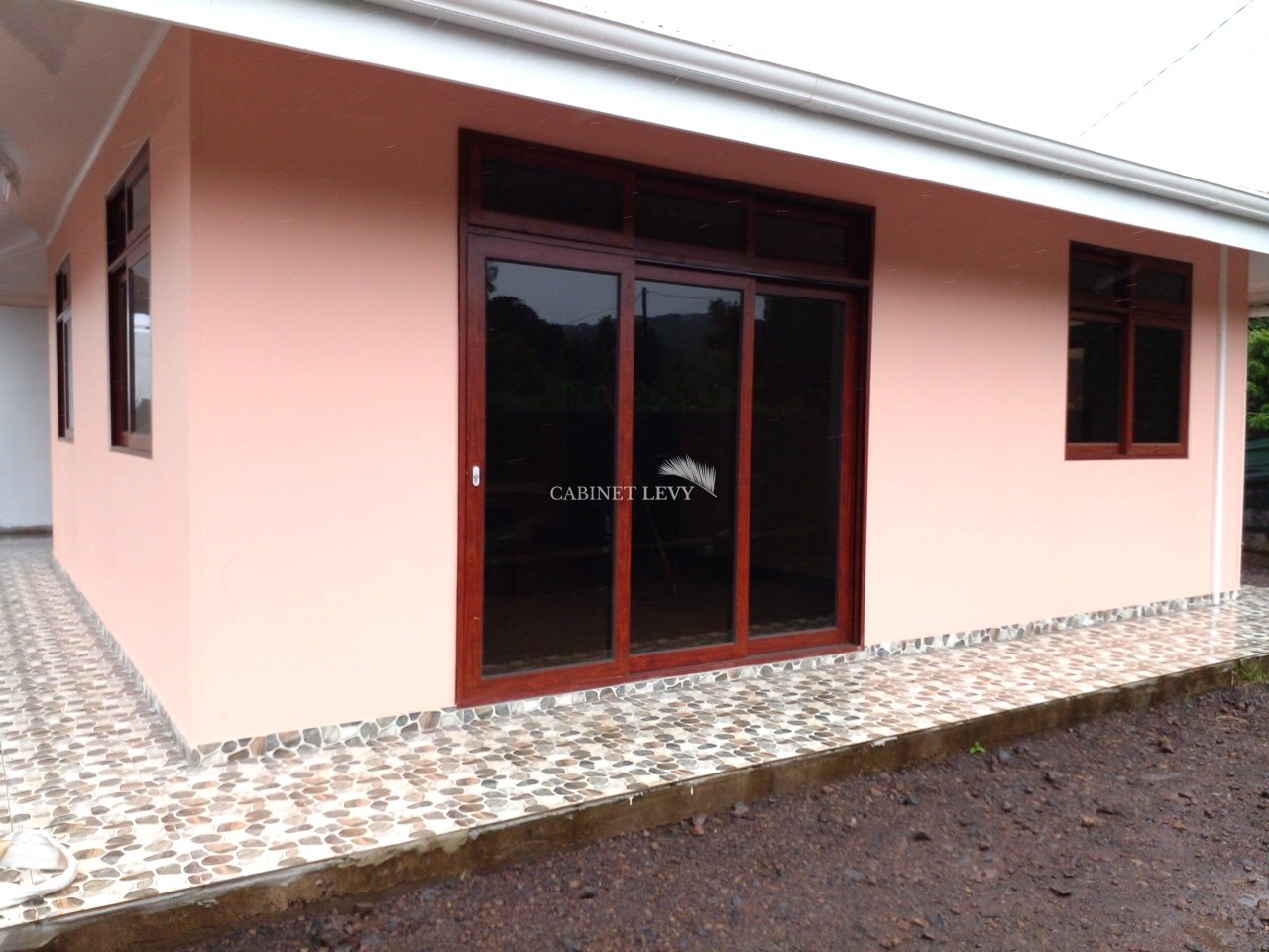 TARAVAO CENTRE A LOUER MAISON NEUVE F2