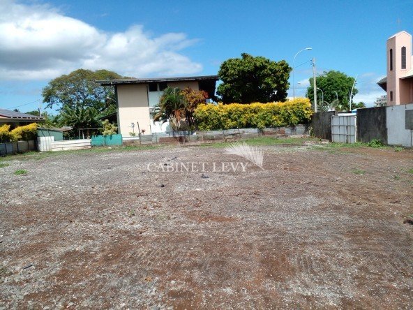 PAPEETE TERRAIN COMMERCIAL A LOUER