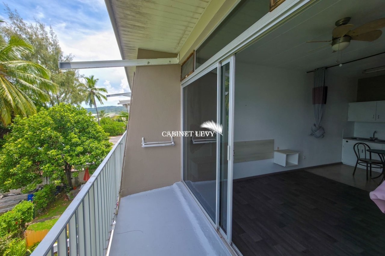 A louer Studio BORD DE MER à Arue (Balcon)