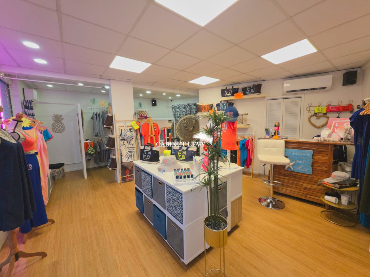 Droit au bail à vendre – Local commercial 35 m² RÉNOVÉ – Papeete centre (Idéal boutique, prêt-à-porter, accessoires)