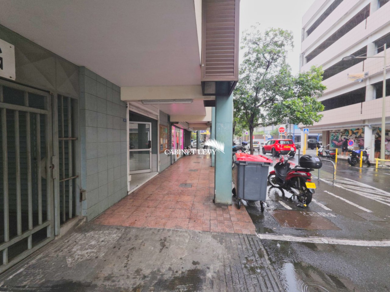 Droit au bail à vendre – Local commercial 35 m² RÉNOVÉ – Papeete centre (Idéal boutique, prêt-à-porter, accessoires)