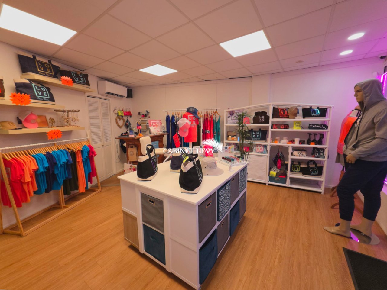 Droit au bail à vendre – Local commercial 35 m² RÉNOVÉ – Papeete centre (Idéal boutique, prêt-à-porter, accessoires)