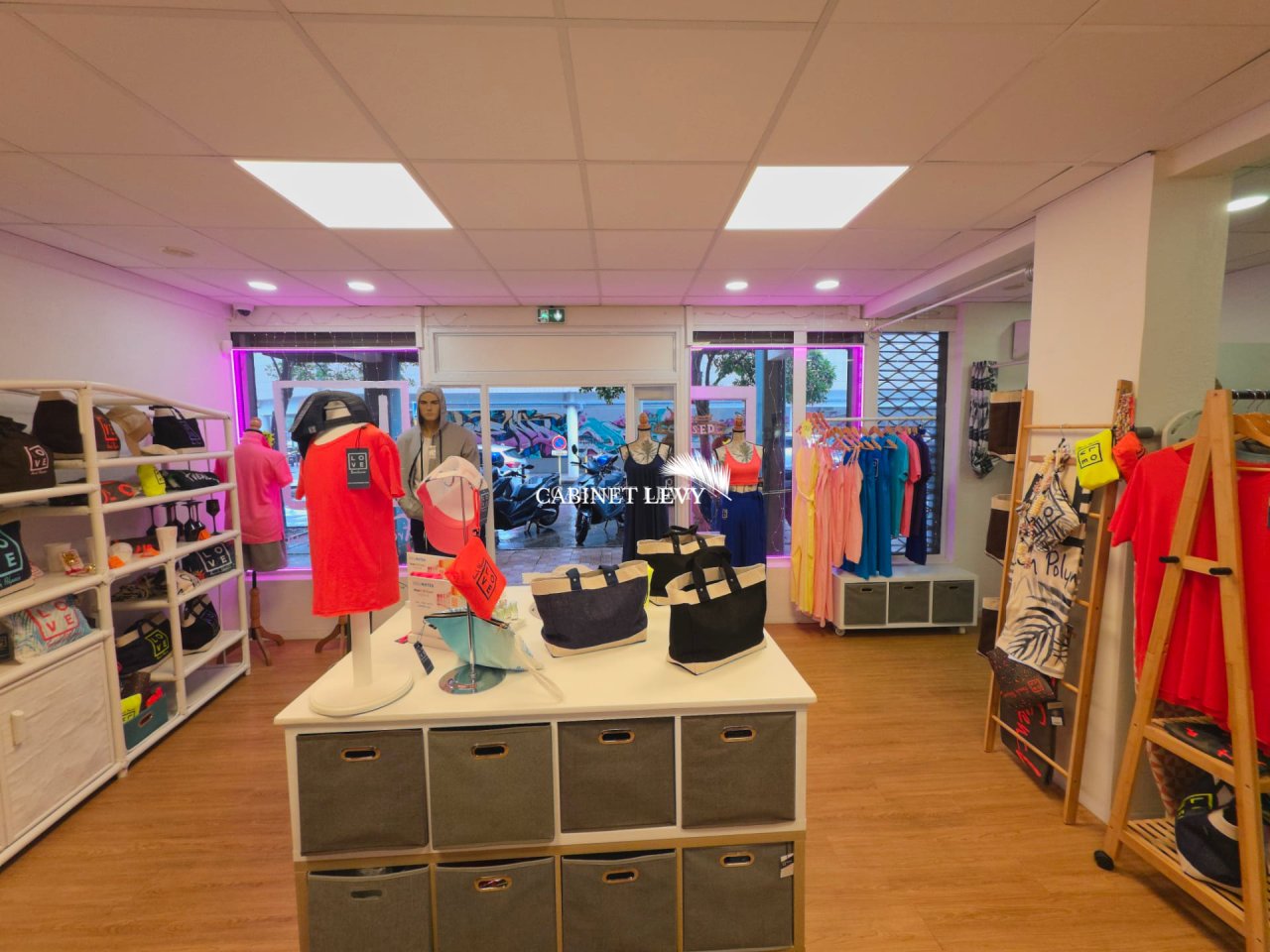 Droit au bail à vendre – Local commercial 35 m² RÉNOVÉ – Papeete centre (Idéal boutique, prêt-à-porter, accessoires)