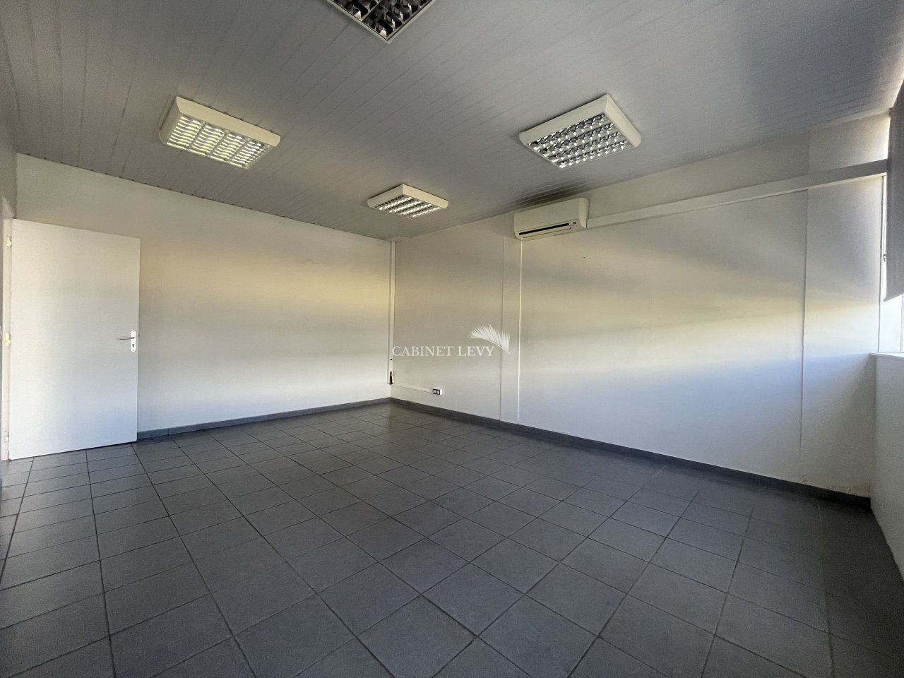 À VENDRE BUREAUX 320m2 CENTRE VILLE - PAPEETE