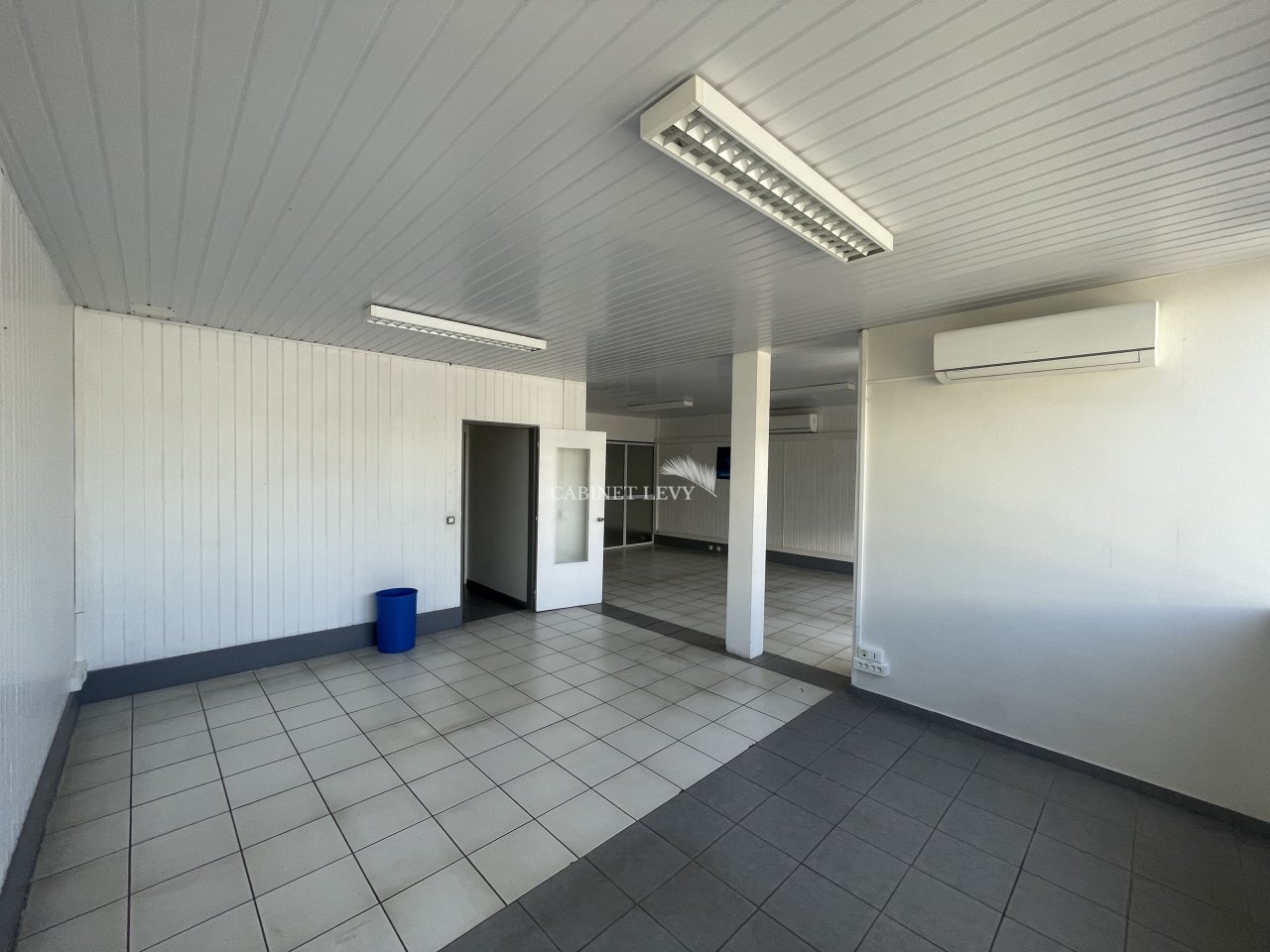 À VENDRE - LOCAL COMMERCIAL 116 M2- PAPEETE - CENTRE VILLE