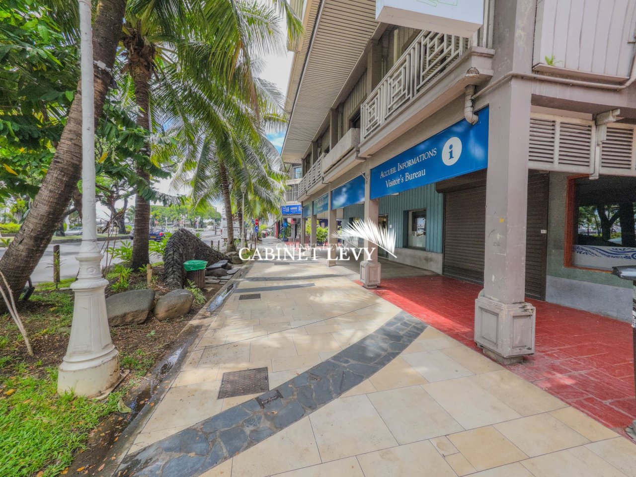 À VENDRE – LOCAL COMMERCIAL 70 M² – RDC PAPEETE (FACE QUAI DES BATEAUX TOURISTIQUES)