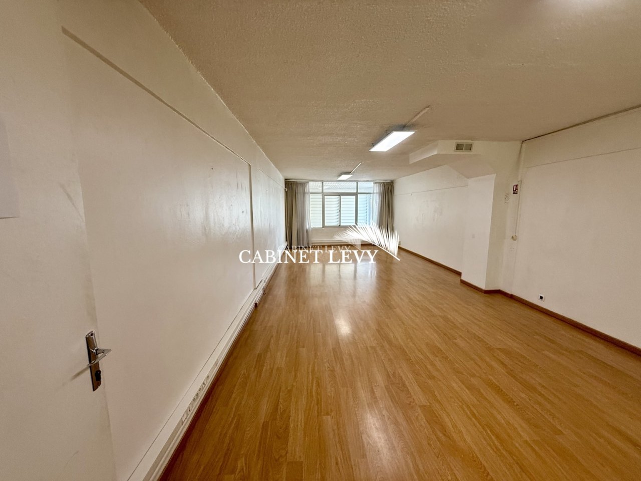 À céder : Droit au bail local commercial forte visibilité Mama’o - Papeete