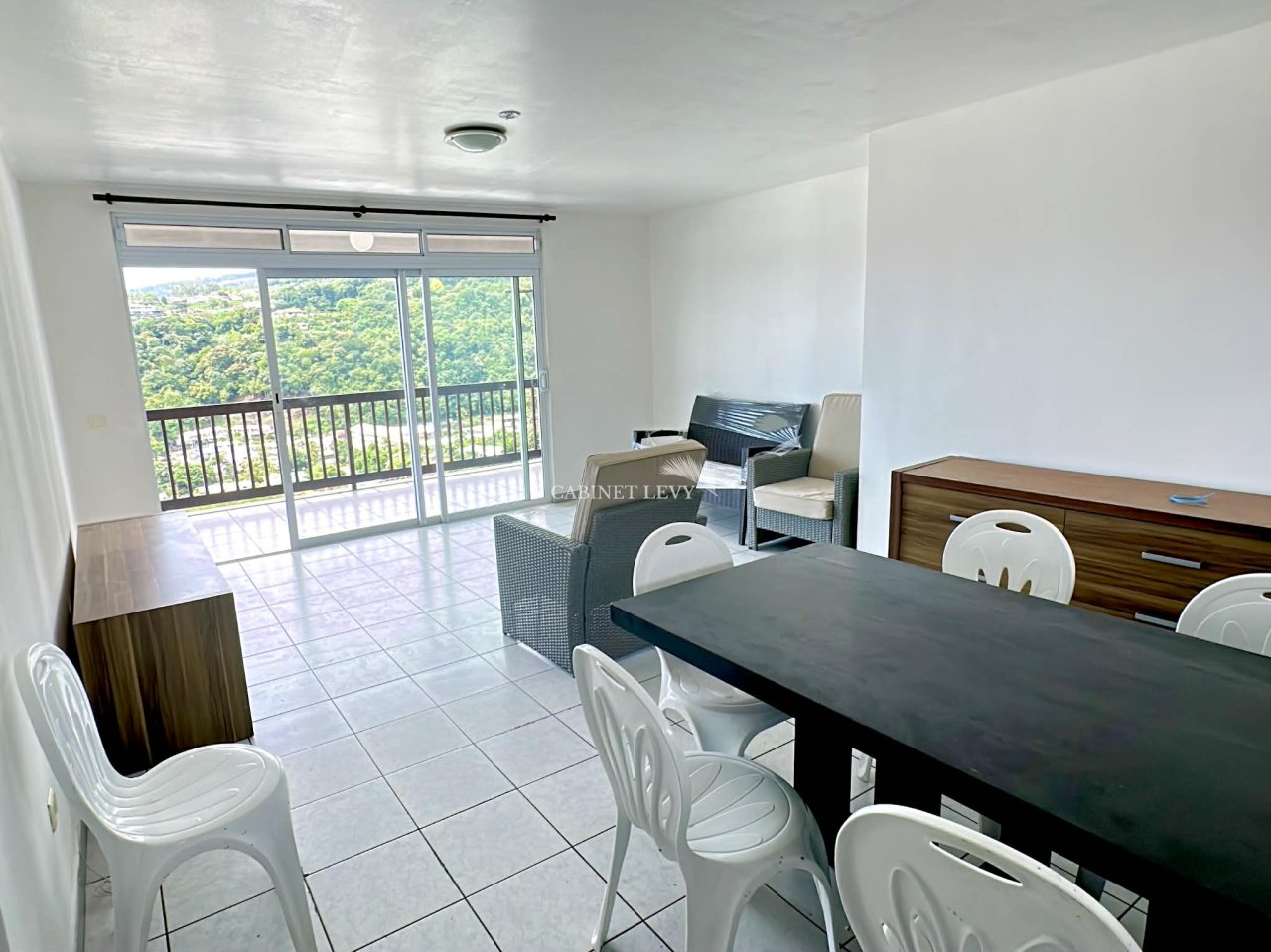 À LOUER APPARTEMENT F4 sur TITIORO avec VUE