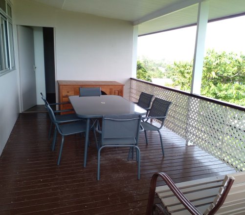 PUNAAUIA PK17 A LOUER MAISON F4