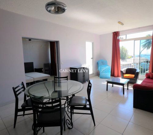 Appartement F2 «meublé/climatisé» à Arue (1er étage – Résidence au bord de mer) B27