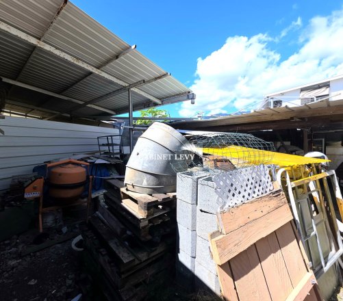À Vendre : Terrain de 493 m² à Pirae