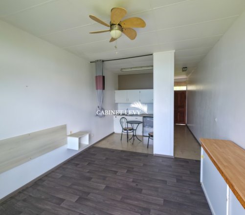 A louer un studio « meublé » à Arue (Résidence au bord de mer-Proche Papeete) A34