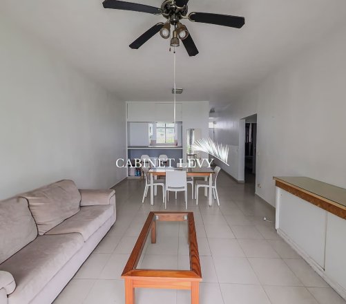 Appartement F3 au rez-de-jardin (Résidence bord de mer) à Arue - B12