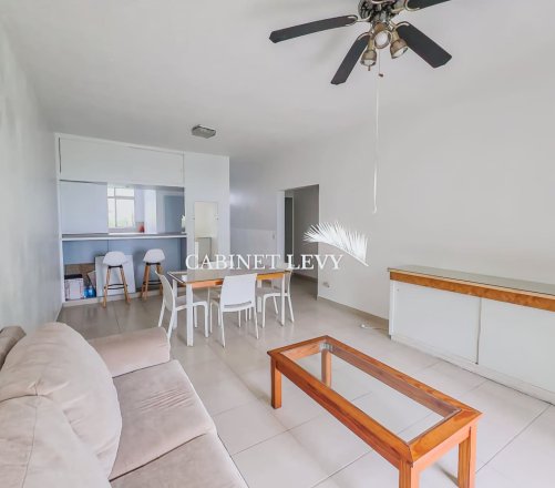 Appartement F3 au rez-de-jardin (Résidence bord de mer) à Arue - A12